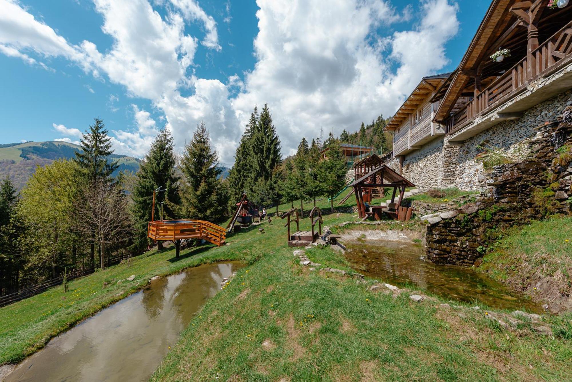Hotel Complex Turistic Alpina Blazna Sant Exterior foto