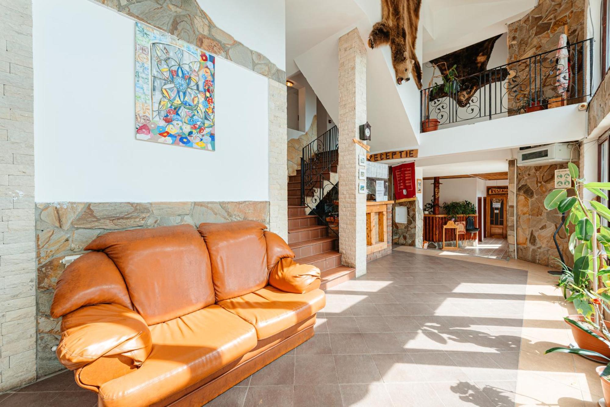 Hotel Complex Turistic Alpina Blazna Sant Exterior foto