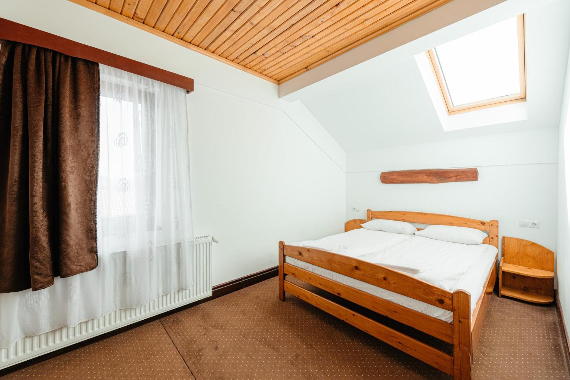 Hotel Complex Turistic Alpina Blazna Sant Exterior foto