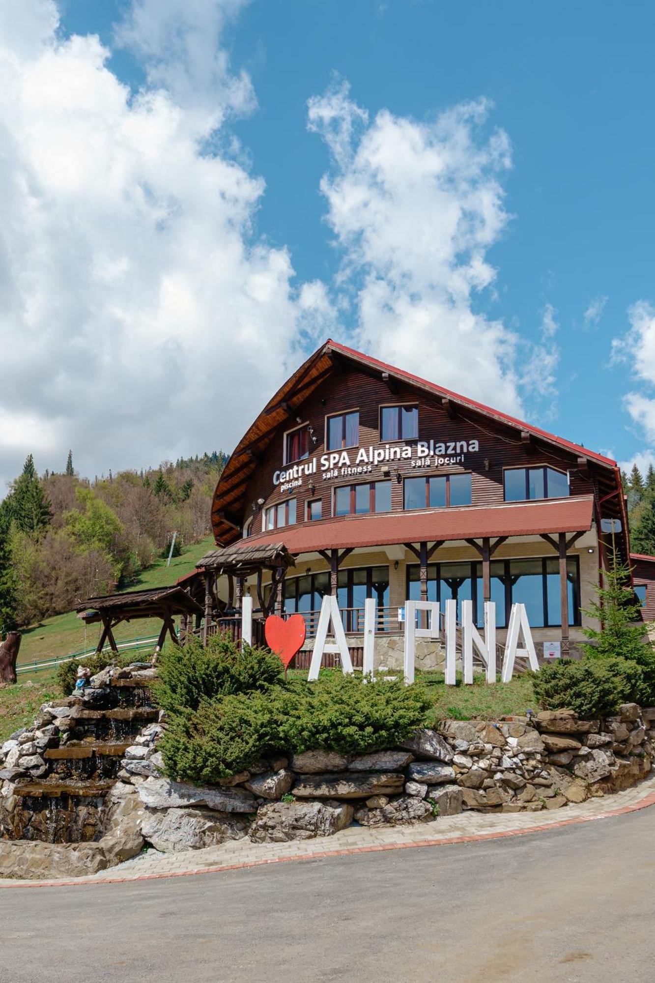 Hotel Complex Turistic Alpina Blazna Sant Exterior foto