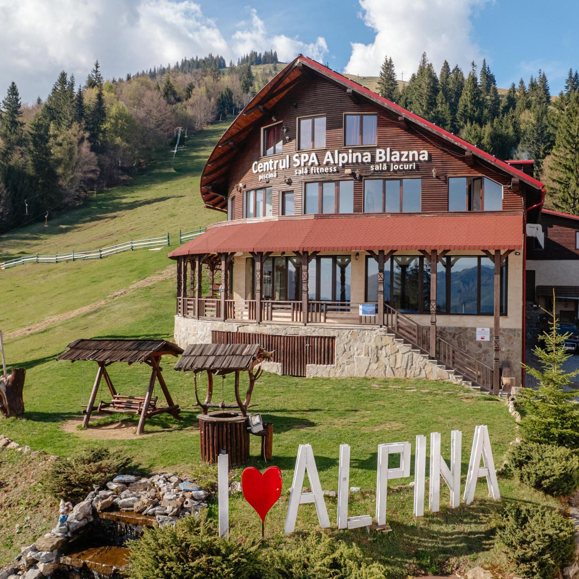 Hotel Complex Turistic Alpina Blazna Sant Exterior foto